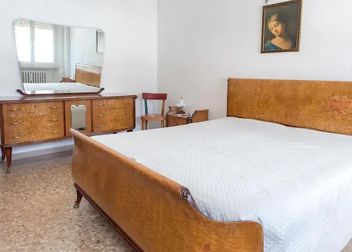 S312 - Sirolo, Trilocale A Pochi Passi Dal Centro